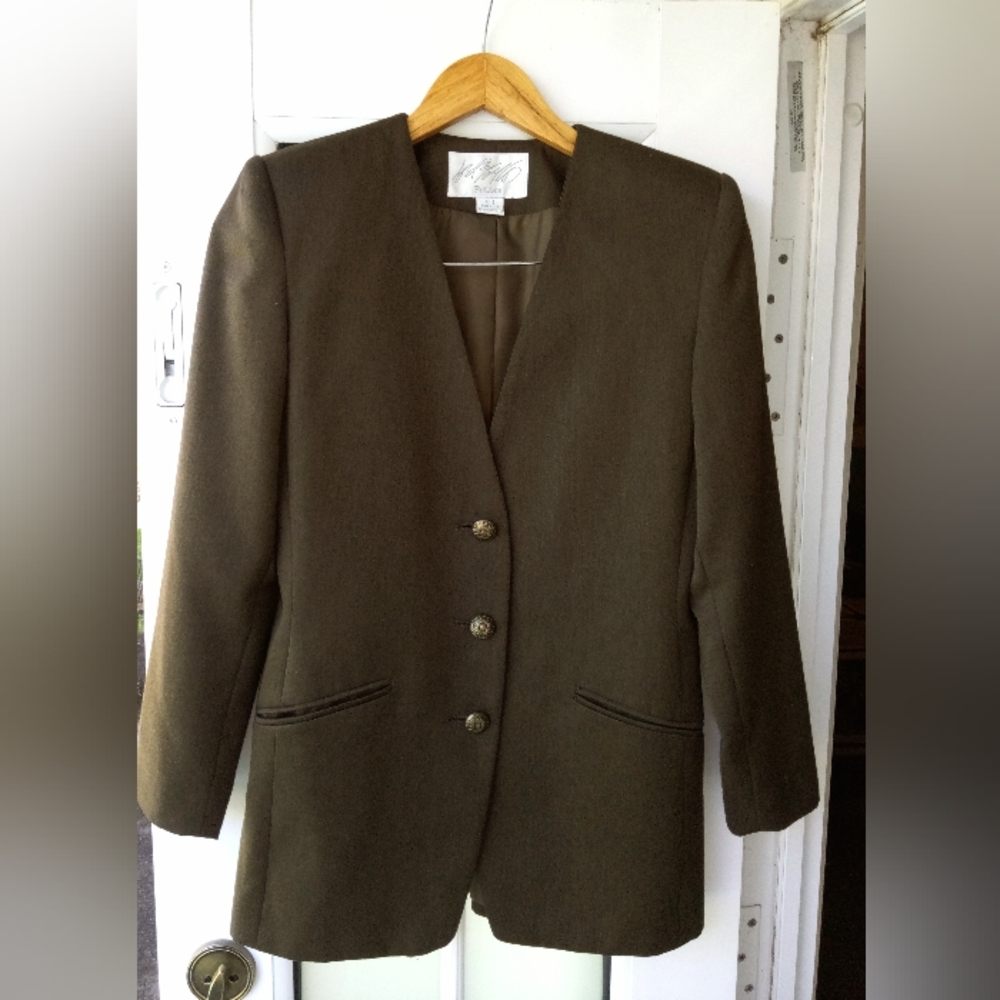 CLEARANCE Women's Jacket Blazer Skirt Olive Color 2 Pc Suit 2P